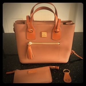 Dooney & Bourke Purse